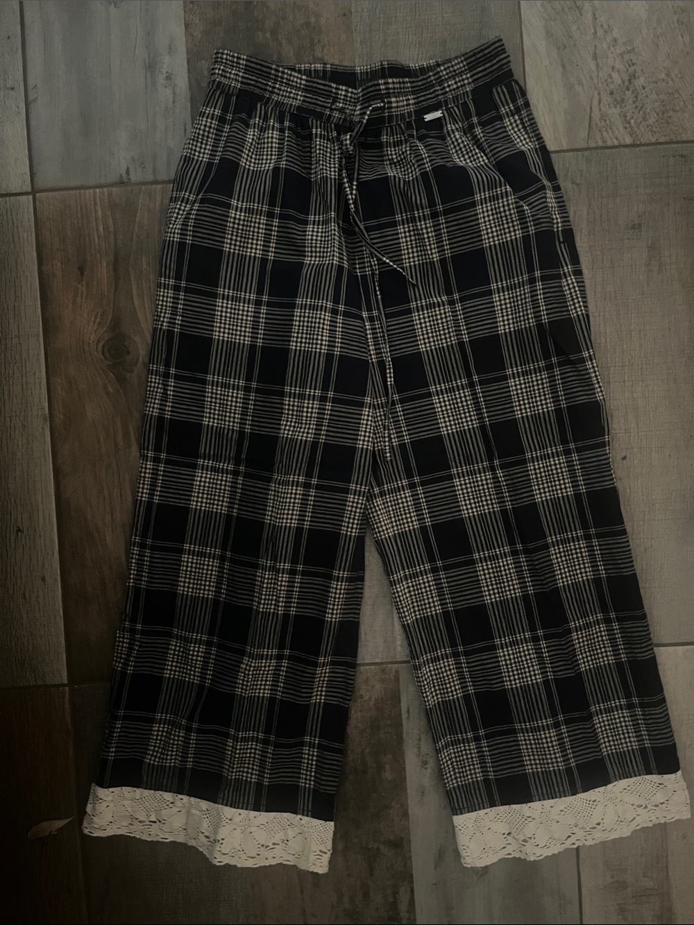 Plaid Lounge Joggers with Lace Trim - Black/Cream